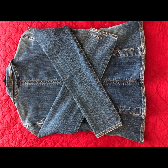 DKNY Jean Jacket - Medium - Picture 4 of 7
